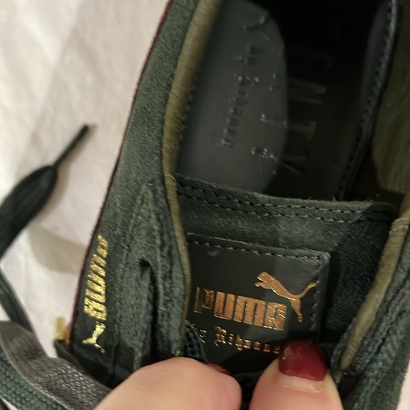 Fenty by Rhianna Green Bordeaux with maroon trim Sz8.5 - Picture 8 of 14